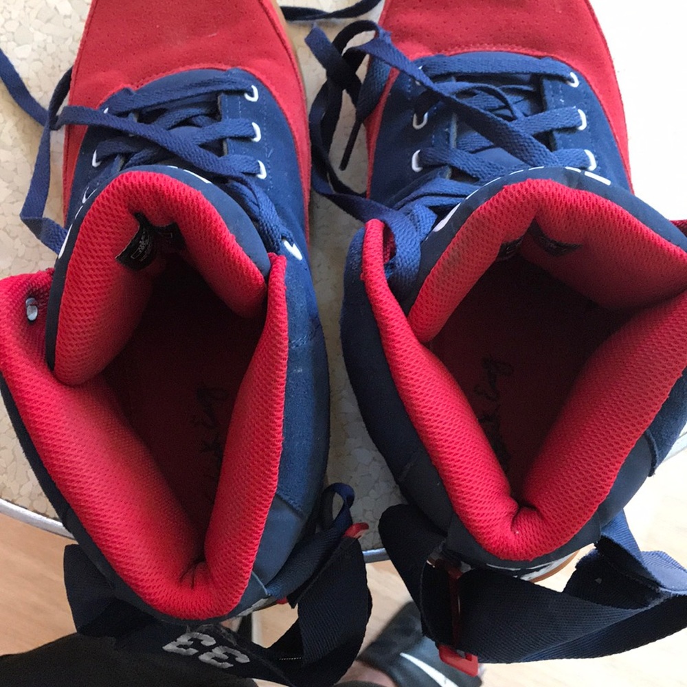 Shoes - Picture 4 of 4